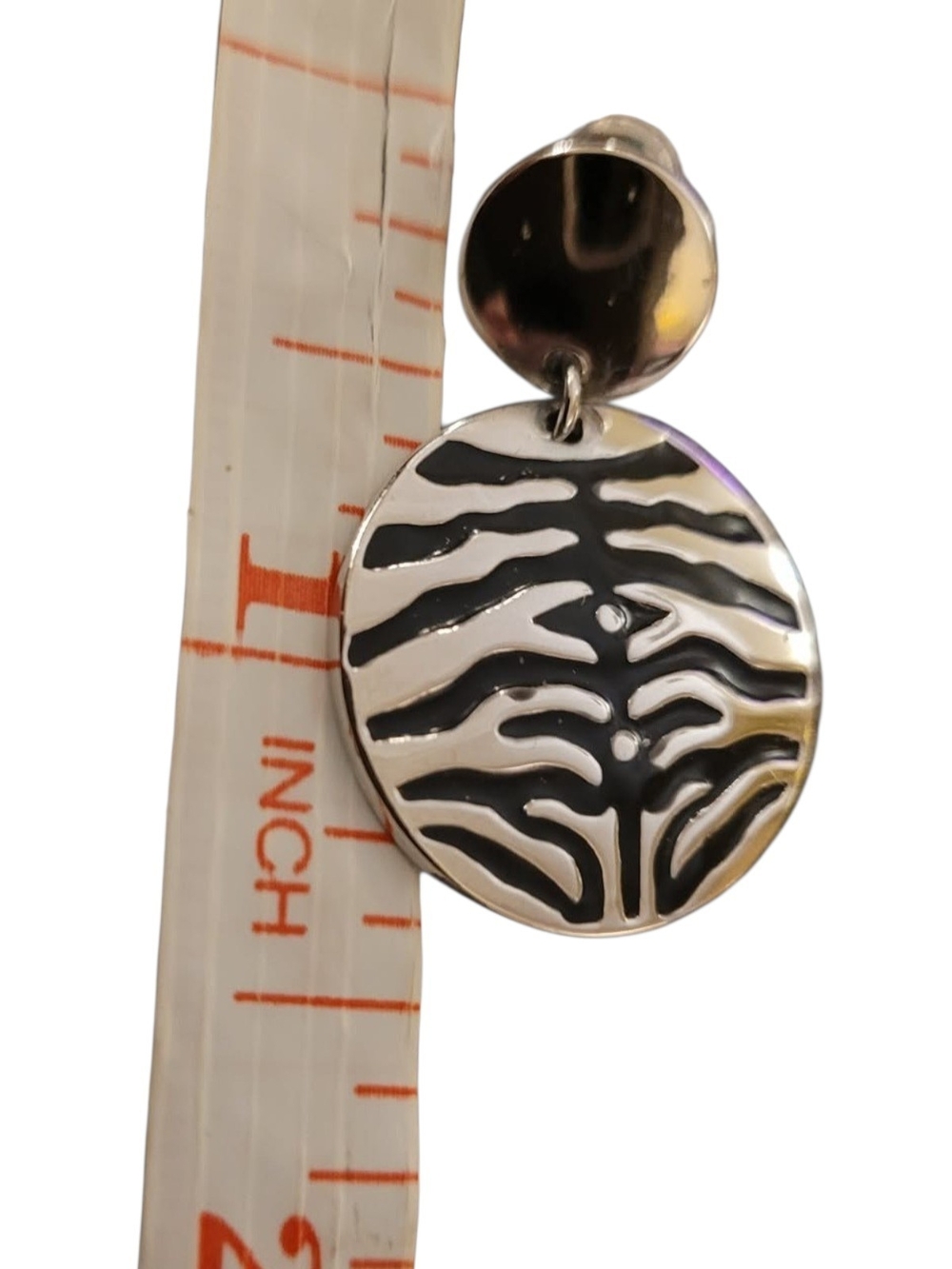 Zebra-Pattern Silver Drop Earrings - Picture 4 of 4